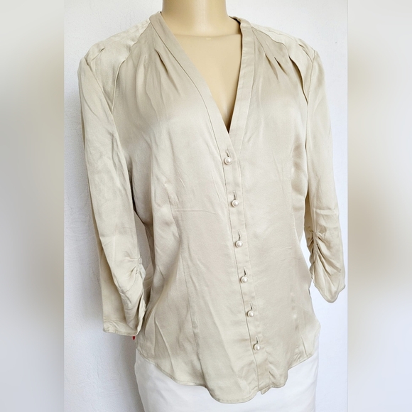 MaxMara Women's Luxury 100%Silk Blouse Pearl Buttons Taupe 10/Medium - Picture 12 of 16